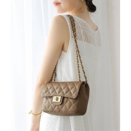 [^:25092150000120]iԁF2952TCYɂĕД̔TCYF[J[TCYt[TCYFFREEJ[ɂĕД̔J[F[J[J[ubN(001)FNEROx[W(027)FS40TAUPEy2025SSzLa TotaliteNlCMILOS̃`F[obOV^oIyɎ^ׂMILOS̃`F[obOBtbvɃxtV^ołBZ~}bgȃLeBOɃS[h̋g炵fBeB[ɁB߃TCYł}`̂Ŏ[₷`łB|΂ǂȃX^COł|CgɁB΂ߊ|ɂł3WAY^CvByMILOS / ~XzC^AEtBcF́A[hȃfUCƏ㎿Ȋvg͂̃obOuhByĔ̗ǂ{i[gvgpBʏ̊vIC𑽂܂񂾃{i[gv́Av{VȂǂ̕_fނׁ̈AgSn悭dオĂ܂BU[̏iȎAXeb`AfUĆAC^AEl̏nꂽJȋZ`Ă܂B舵ɂẮAiɂĂi\łmFBƖ̊֌WɂAۂFČꍇ܂B܂p\REX}[gtHȂǂ̊ɂA኱iƉ摜̃J[قȂꍇ܂Bi̐F́AiAbv摜QƂB