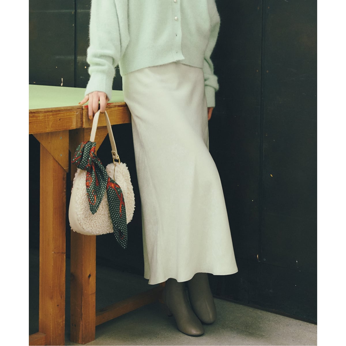 ラッフルシアーミディスカート | ラ トータリテ(La TOTALITE) | マルイ