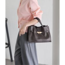 VIOLAd’ORO / ヴィオラドーロ ダブルフェイスレザーバッグ