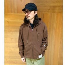 DISCUS(ディスカス）別注USAコットンジップフーディ