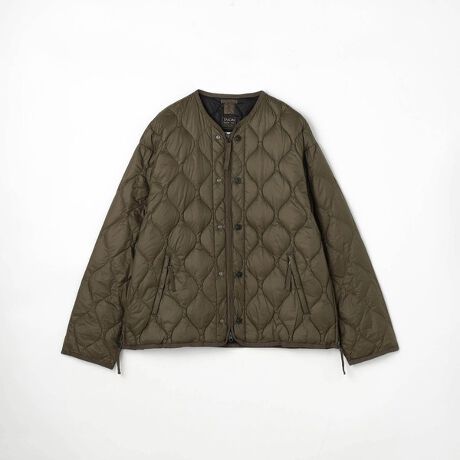 [^ԁF5569-3773]TAION@MILITARYM65 LINER SHORT DOWNSndA肵TCYuM-65Ci[v_EWPbgOčEɂĂ{^ĂƁAVGbgאgɂ邱Ƃł܂Byď_炩ȐngpAۉɗDꂽ800FP̃_E̗pBw`}Lg̃_EXeb`A~^[oB㉺JłWWbvt@Xi[́AXbĝ悤ɊJ𒲐ł܂B܂AẽXbǵA悪₷T|[gA {g̃|PbgɎ₷Ad˒yłdlƂ܂ByĒg_炩A~^[eCXg̃_EEFAłB]̃Ci[_EƂ͈ႢATCY傫߂ȃVGbgɎdグĂ܂̂ŁA[YȃX^CŒĂƂ߂łByiXybNzE_炩̂鍂xngpĂ܂BE800FP̏㎿ȃ_EgpĂ܂BEOĂƗeɂ́AYKKt@Xi[gpĂ܂BEOčEɂ́AYKKXibv{^iTAIONjgpĂ܂BEeɂ́At@Xi[XbgtĂ܂BEƒł̐\łBTAIOŃA̍800FP̃_EiHсj̗pĂ܂B ʂŎgp_EiʁF600FPOjyāA gC܂ނƂł܂B*ꕔ800FPł͂ȂACe܂B\߂B