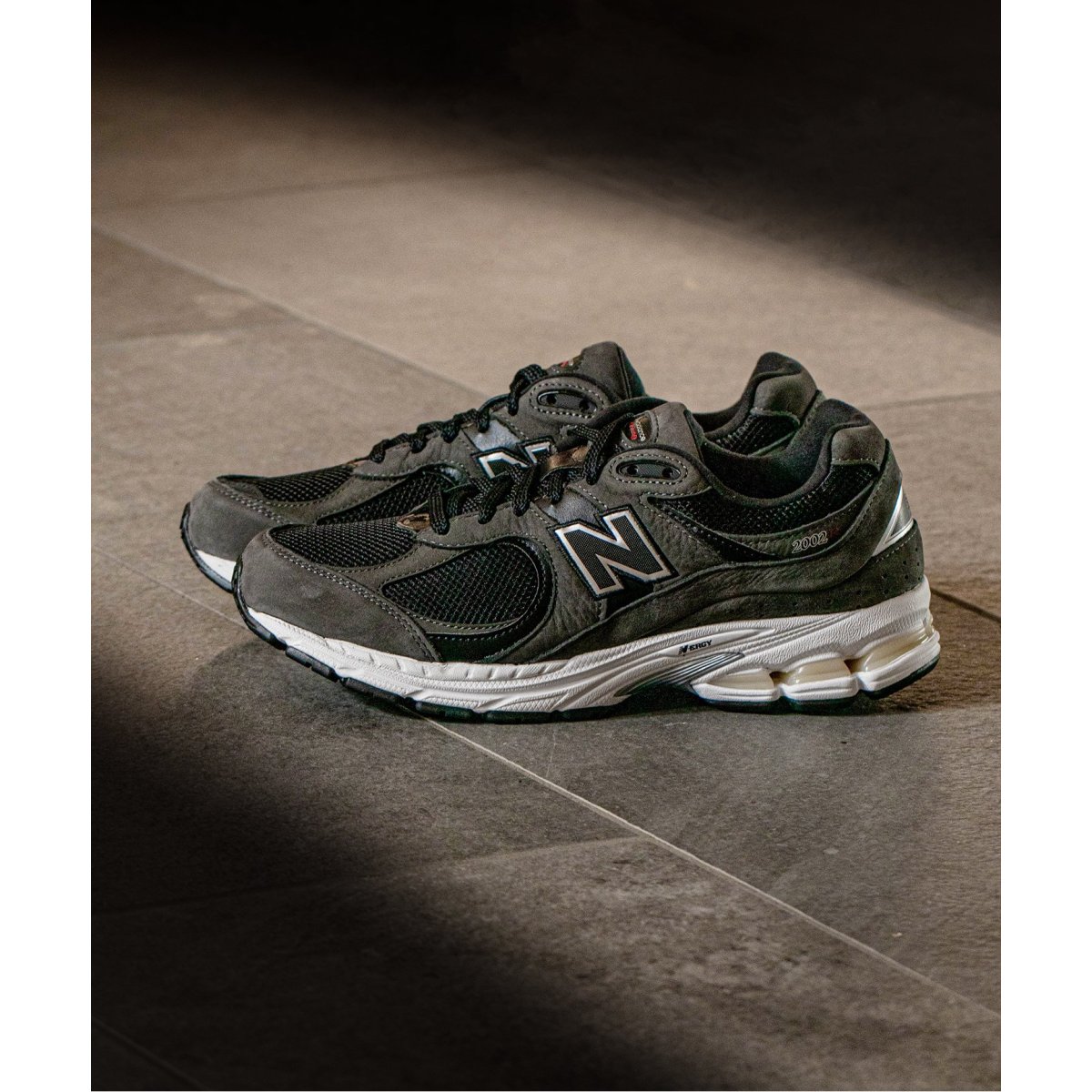 NEW BALANCE / ニューバランス】 ML2002R | エディフィス(EDIFICE