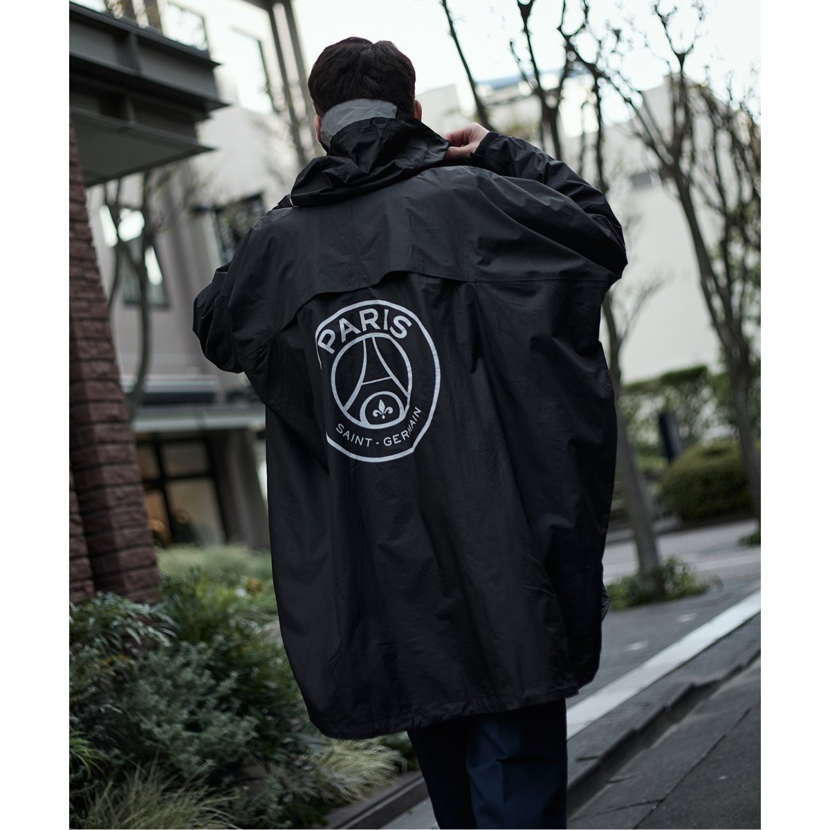 新品未使用 限定レア kiuポンチョ MAN WITH A MISSION 限定品 kiuポンチョ MAN WITH A MISSION（KiU/KiU RAIN PONCHO