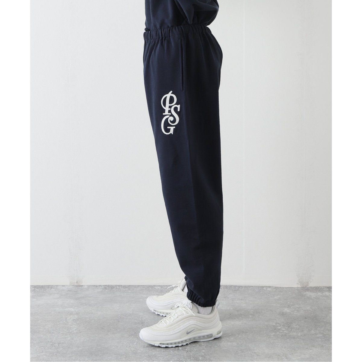 Paris Saint-Germain】ITALIC ロゴ スウェットパンツ | エディフィス