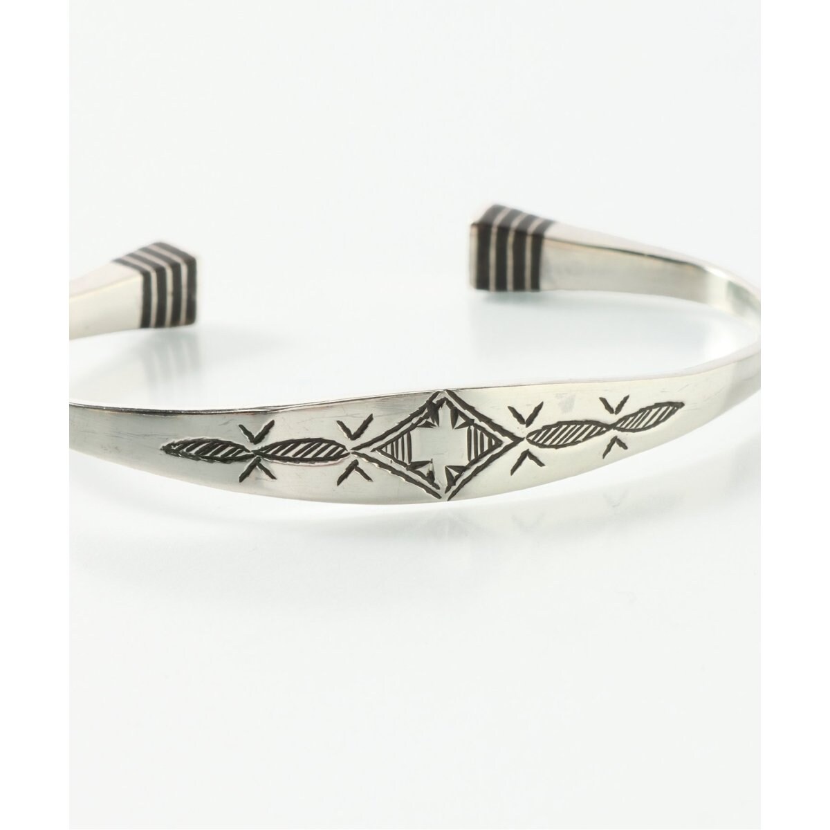 Adawat'n Tuareg (アダワット トゥアレグ) Itri Aksho Bangle T1