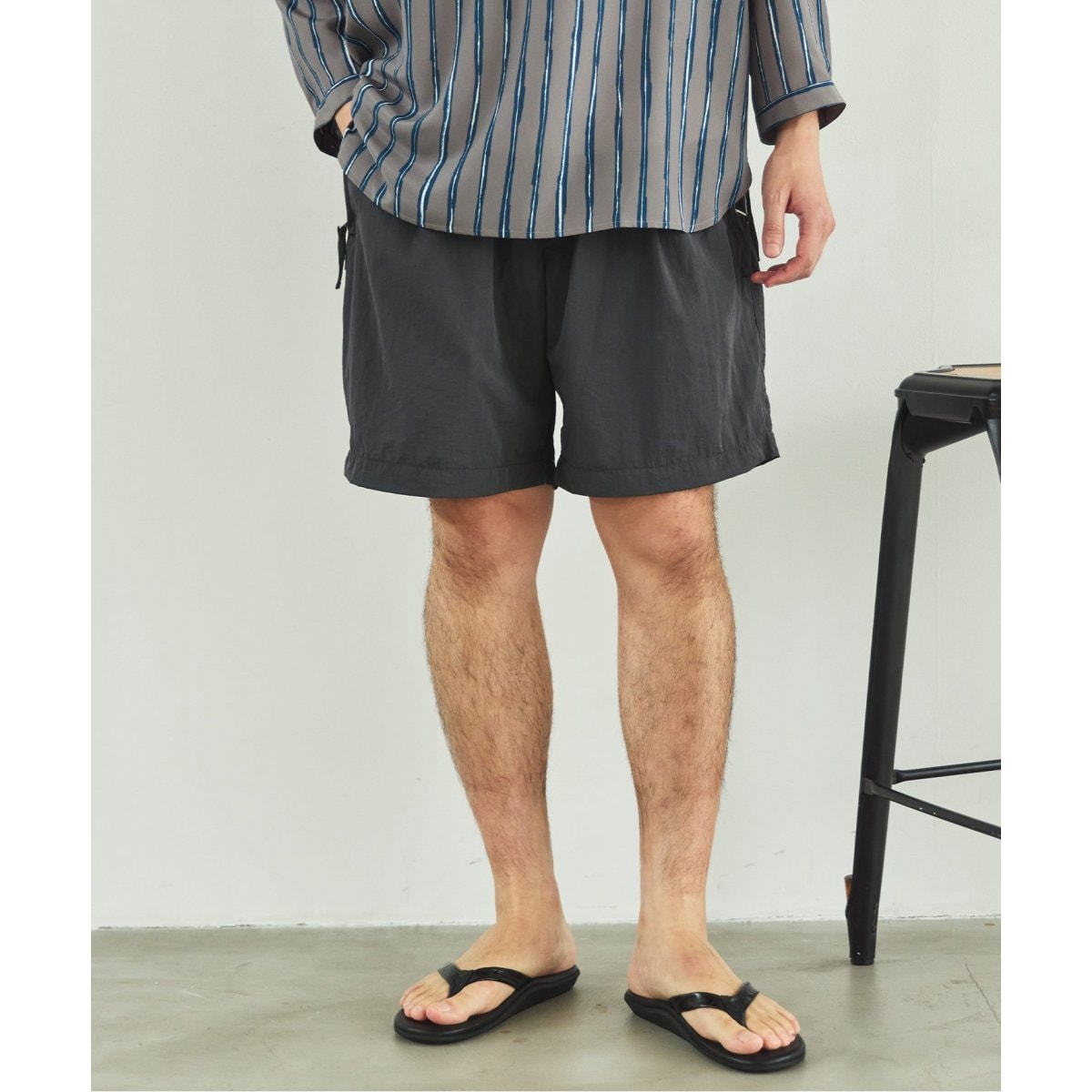 サッカーストライプ サイドゴアウエスト 8分丈 パンツ | タケオキクチ