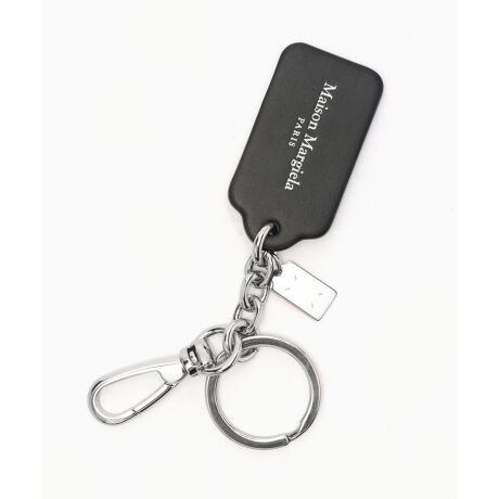 [^:25090310006030][J[iԁFSA2UA0014/T8013`̃U[y_gtL[`F[]̃VOl`[󂳂ꂽȃ^^OuX^[NXvXvbgOobN4Xeb`yMAISON MARGIELA / ] }WFz1988NɁAxM[og̃fUCi[łA}^E}WFɂĐݗꂽtX̃p̃t@bVuhBX́AMaison Martin Margielai] }^ }WFjƂuhłA2014NANX`EfBI[ȂǂŃfUCSĂLAWEKA[m̃NGCeBuEfBN^[ACoāA2015NɁAMAISON MARGIELAi] }WFjƂuhɕύXB1989 S/SRNVpRNVɎQĂÃRNVɂ́A܂ł̗słƂVGbgɑ΂āAXŃ^CgȃVGbg̃WPbg{gXĂƂ펯𕢂NG[Vr𗁂сAufXgCERNVvƏ̂ƂƂɁAfr[RNVȍ~uh̑㖼ƂȂĂByӁzƖ̊֌WɂAۂFČꍇ܂B܂p\REX}[gtHȂǂ̊ɂA኱iƉ摜̃J[قȂꍇ܂Bi̐F́AiAbv摜QƂB