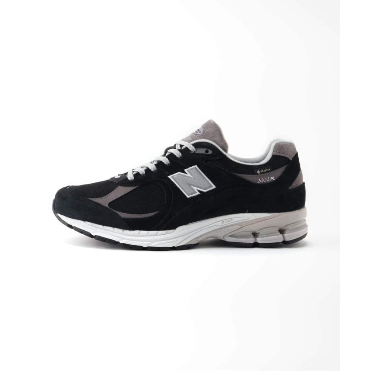 デ*ん様 美品 ＜New Balance＞ 2002R アジア製で復刻したニューバランス「2002R」ヴィンテージ