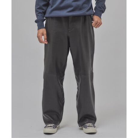 [^:25030300604030]s~j}Ń_BU[̊TO𕢂gEU[tEU[ł͒ChVGbg̃gEU[^ŁAiƔ𗼗ExgXXeb`X݌vɂAN[Őꂽ~j}fUCE߂̌ҏƍX^CŁAEGXg܂肪茩A_ȈۂɁEgpĂ郌U[2ނŁAfނ̓\gĂ܂BuEJ[(LAMB DOKATA)NщHɂƓ̕Ə_炩ȔG肪́B߂ɂAeB[N̍A痿FŐFɂN₩ȔFBXG[hƂ͈قȂϋvBubNJ[(j[W[h LAMB NAPPA)ɏ_炩ɋzt悤ȃtBbgAьׂLɂvB̍̂V{͗lChȕ\oB@ۓɋC܂݁AyʂōۉĂBfނŉLV[Y܂BiԁF25011300603030iFLA BOUCLE (u[N) LAMB LEATHER FLIGHT WPbgyIENA EDIFICE LA BOUCLE / u\NzIENAEDIFICEVRZvguhaBRZvǵuӂꂽɁAƂvB㎿Ŗ{߂l̏EjɌRZvguhłByӁzƖ̊֌WɂAۂFČꍇ܂B܂p\REX}[gtHȂǂ̊ɂA኱iƉ摜̃J[قȂꍇ܂Bi̐F́AiAbv摜QƂB