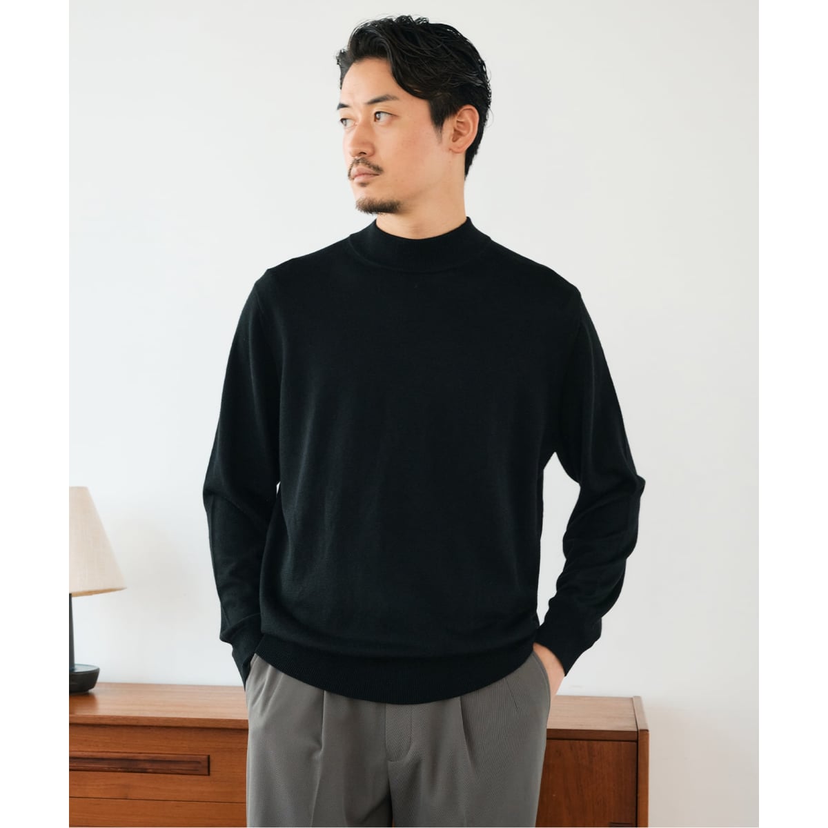 未使用JOHN SMEDLEY men's BIGI別注ニットブラック 別注 Crew Neck 30G | JOHN SMEDLEY(ジョンスメドレー
