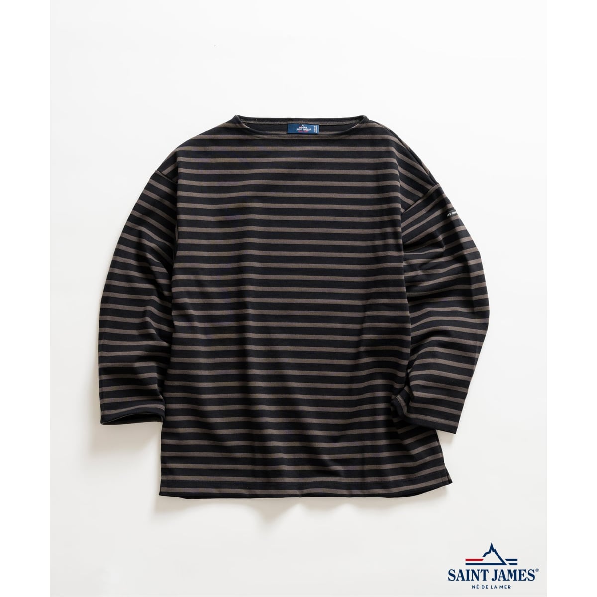 EDIFICE 【A.P.C.】別注 オーバーサイズロゴプリントTシャツ A.P.C. / アーペーセー】別注 オーバーサイズ ロゴプリント T