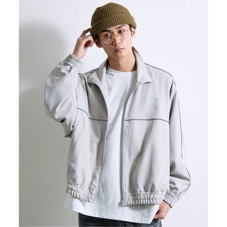 [^:25011340000030]sʂAgbNX[cWPbgIIfUCǂȃV[ɂtBbgA~j}Ȃ݊̂fUCBɂ́ApETWF}̏ےłGuA肰Ȃւ荂zuĂ܂BX^CbVȃpCsO 瑳ɂđV[vȃCAX|[eB[ȈۂƐꂽ͋C𗼗B_ȃVGbgoAȂ̃X^Ciグ܂BHDɏ߂ċCÂAnɃvgꂽCXs[ViȃbZ[WB́ApETWF}̓NwłAȂg̖ւ̌ӕ\ł܂BKȒSny₩ȑfފƁA₷lJbeBOBfC[[X͂AANeBuȃV[łXgXȂp܂BJ[oG[VԂłȂApCsOۗ_ȃubŃAGbW̌X^COɍœKBsIŗہBǂȃR[fBl[gɂ݂₷Aꂽl͋̕CoĂO[AB[݂̂J[L͒mIŃN[ȈۂŁAɂ͂ȂjAXJ[AȂ̌Ă܂Bfނ̃WPbgƃpcł̃ZbgAbvpIXXiԁF25011340000030iFPSG JP REFLECTOR PIPING TOPiԁF25030340000230iFPSG JP REFLECTOR PIPING PANTSyParis Saint-Germain / pETWF}zpETWF}1970NɐݗA2011NQSINu𔃎ĈȗAẼgbvTbJ[NuѐEIȃX|[cuh1ɕϖe܂BuEj[NVeBEEj[NNuṽX[KfA{npB̃vTbJ[NuƂđ݁BȗA킸10NԂ27An獇v45̃gtB[lAtXōłTbJ[NuɂȂ܂B܂AiEW[jAxbJACuqrb`AČ݂̓lC}[AGoyAbV܂ޑ̑f炵I肪ݐЁE􂵂Ă܂BNu̍ۓIȐlC͔NX܂葱A݁AEōł\[VfBAɂătH[ĂNu1łA킸9NԂ01l𒴂R~jeBɊg債Ă܂B܂AEWJƂāAVK|[ƃh[nɍێJ݂Ă܂B2016Nɂ́AjqTbJ[AqTbJ[Anh{[A_eX|[cǉAIȃX|[cNuƂȂ܂BXɁAЉdɂĒnɊҌ邱Ƃ̓Nȕdvȃ~bVƐMĂÃvWFNgWJĂ܂BłANupɊJ݂Ăubhu[EXN[vWFNgv́ANu̎҂ւ̕dɑ΂R~bgg\Ă܂ByӁzƖ̊֌WɂAۂFČꍇ܂B܂p\REX}[gtHȂǂ̊ɂA኱iƉ摜̃J[قȂꍇ܂Bi̐F́AiAbv摜QƂB