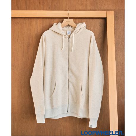 [^:25070310000130]LOOPWHEELER for LOWERCASEߔNł͐ẼfUCi[ANGC^[ɈAuȃXEFbgVcvLOOPWHEELERƃNGCeBufBN^[LOWERCASẼXyVCҖ]̐V삪[XIuhԂLWCg݂藠тgpʔNŒ₷WbvAbv^Cv́uTHE sweat shirtsvB fނ͎̎ށAԎA҂ݕȂǂɂ蔲[vEB[IWi݂̒藠тgpAfUCLOOPWHEELER̃CCɂ́u肻łȂvAɎʂ̈iƂȂĂ܂B LWCgfނgpĂǍʋG߂I΂fނ̗ǂ̊ł܂BV[Y͒ԃJ[̂̃`R[ɉA̋CfuEƃI[g~[VoB̂FAl̃X^COɎRƓ݂܂BVGbǵA[YƃWXg̒Ԃ𑨂bNXVGbgɂȂĂAx[VbNȃTCYI[o[TCYŒp\ɂȂ܂BCi[ɃVc̃C[hAC[W[pcɂ킹₷uWXg[YvȃtBbeBOy݉B͏̕ɂp\ȃWF_[t[ȃACełByLOOPWHEELER / [vEB[zuȃXEFbgVcv𐻑Aׂ̔ؗ@݂҂݋@ŕ҂܂ꂽngȂXEFbgVc[J[Ƃ1999NɐݗBNApOEM̎dɌgzグlƐMAmȋZp͂YHwiɁAChCEWp̃XEFbgEFA𐶎YB݂҂݂̂̐VEςn葱ĂByӁzƖ̊֌WɂAۂFČꍇ܂B܂p\REX}[gtHȂǂ̊ɂA኱iƉ摜̃J[قȂꍇ܂Bi̐F́AiAbv摜QƂB