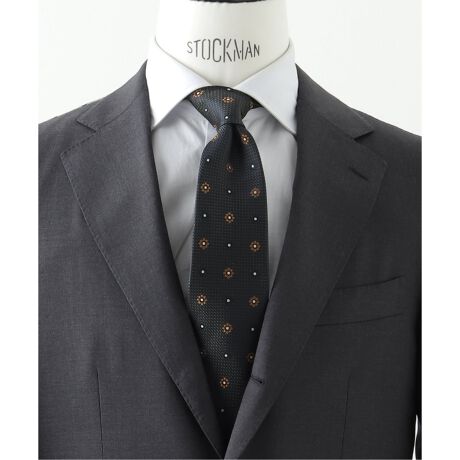 [^:25097300100530]EDIFICEIWilN^CB̂鐶n\ׂɁAn̕SAx[VbNȃrWlXX^CɃANZg^ĂiłBFׁ̈ALX[cɍ킹₷ȂĂ܂BƂł݂̐nƁA悢݂ƃn̂_炩c|Cg̃IXX̃ACełByӁzƖ̊֌WɂAۂFČꍇ܂B܂p\REX}[gtHȂǂ̊ɂA኱iƉ摜̃J[قȂꍇ܂Bi̐F́AiAbv摜QƂB