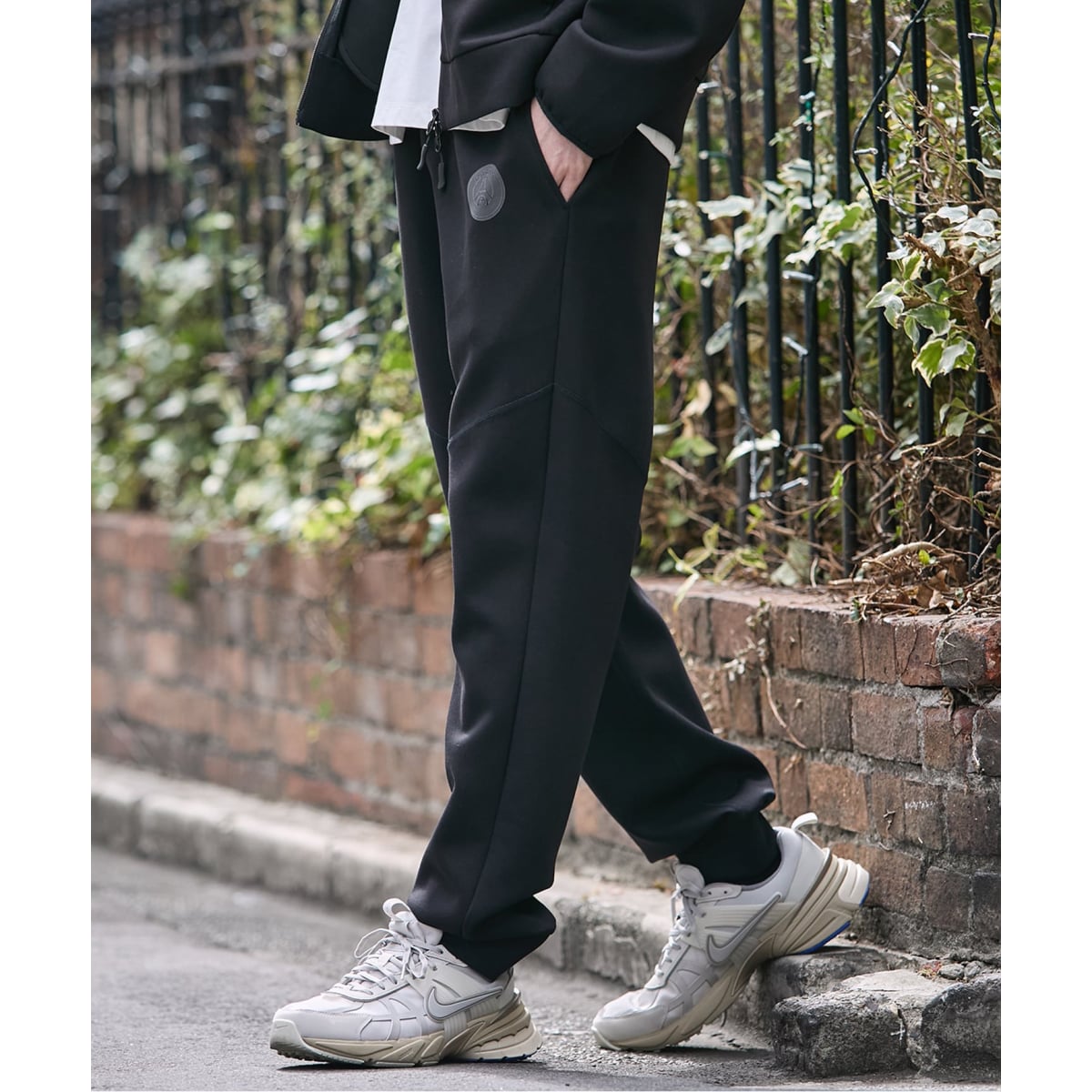 Paris Saint-Germain / パリ・サン＝ジェルマン】JP PIPING PANTS