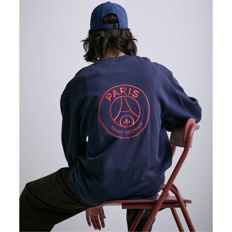 [^:25070340112040]obNGuEN[lbNXEFbgԂXVfUCAʂ̓VvɁAw͏MIɖʐl̃XEFbgBpETWF} (PSG) ̃ACfeBeBAOňقȂfUCɗƂ񂾃N[lbNXEFbgłBꂽtbg{[eCXgÃJWAEFAɏ؂܂B\ȃN[lbNdlŁAt[hȂ߁AAE^[d˂₷AR[fBl[g̕L閜\ȃfUCłByParis Saint-Germain / pETWF}zpETWF}1970NɐݗA2011NQSINu𔃎ĈȗAẼgbvTbJ[NuѐEIȃX|[cuh1ɕϖe܂BuEj[NVeBEEj[NNuṽX[KfA{npB̃vTbJ[NuƂđ݁BȗA킸10NԂ27An獇v45̃gtB[lAtXōłTbJ[NuɂȂ܂BNu̍ۓIȐlC͔NX܂葱A݁AEōł\[VfBAɂătH[ĂNu1łA킸9NԂ01l𒴂R~jeBɊg債Ă܂B܂AEWJƂāAVK|[ƃh[nɍێJ݂Ă܂B2016Nɂ́AjqTbJ[AqTbJ[Anh{[A_eX|[cǉAIȃX|[cNuƂȂ܂BXɁAЉdɂĒnɊҌ邱Ƃ̓Nȕdvȃ~bVƐMĂÃvWFNgWJĂ܂BłANupɊJ݂Ăubhu[EXN[vWFNgv́ANu̎҂ւ̕dɑ΂R~bgg\Ă܂ByӁzƖ̊֌WɂAۂFČꍇ܂B܂p\REX}[gtHȂǂ̊ɂA኱iƉ摜̃J[قȂꍇ܂Bi̐F́AiAbv摜QƂB