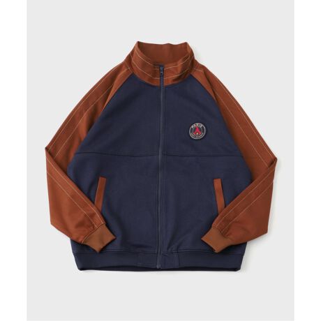 [^:25011340000430]NVbNfUC gbNWPbggŃX|[eBȃgbNWPbgoBt@bV̍J[ubNfUCBigϐAXg[gX^C܂ŁAL􂷂ꒅłB̐▭ȔzFAX|[eB[ȃACeɗl͋̕CvX܂B݁AWbp[ɂ́AfUC̍zCg̃Xeb`{ANVbNȃgbNWPbg̃[hoBוɂ܂łfBe[܂Bɂ͌ւ荂pETWF}̃GuzuBt@ł邱Ƃ肰ȂAmȑ݊ŃAs[ł܂ByParis Saint-Germain / pETWF}zpETWF}1970NɐݗA2011NQSINu𔃎ĈȗAẼgbvTbJ[NuѐEIȃX|[cuh1ɕϖe܂BuEj[NVeBEEj[NNuṽX[KfA{npB̃vTbJ[NuƂđ݁BȗA킸10NԂ27An獇v45̃gtB[lAtXōłTbJ[NuɂȂ܂B܂AiEW[jAxbJACuqrb`AČ݂̓lC}[AGoyAbV܂ޑ̑f炵I肪ݐЁE􂵂Ă܂BNu̍ۓIȐlC͔NX܂葱A݁AEōł\[VfBAɂătH[ĂNu1łA킸9NԂ01l𒴂R~jeBɊg債Ă܂B܂AEWJƂāAVK|[ƃh[nɍێJ݂Ă܂B2016Nɂ́AjqTbJ[AqTbJ[Anh{[A_eX|[cǉAIȃX|[cNuƂȂ܂BXɁAЉdɂĒnɊҌ邱Ƃ̓Nȕdvȃ~bVƐMĂÃvWFNgWJĂ܂BłANupɊJ݂Ăubhu[EXN[vWFNgv́ANu̎҂ւ̕dɑ΂R~bgg\Ă܂ByӁzƖ̊֌WɂAۂFČꍇ܂B܂p\REX}[gtHȂǂ̊ɂA኱iƉ摜̃J[قȂꍇ܂Bi̐F́AiAbv摜QƂB