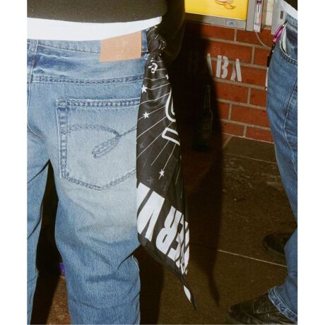 [^:25095315900010]VALLAD*LONER BANDANAyVALLAD / obhzfUCi[JȂAsɃ[X}[`_CY͑ƂȂvڃuhB̃OtBbNZX番Ǝ̐EςŒȃA[eBXg̒pڗBt@bV݂̂Ȃ炸AA[g̗vf߂AEgvbgsVALLAD̍オȂByLONERzߋƌ̃J`[Z邱ƂŁA炵\łt@bVuhłBX̃X^C؂ɂAJ`[ƃt@bV̂ȂʂāAÑACfeBeBRɕ\łԂ񋟂܂B舵ɂẮAiɂĂ戵\ɂĂmFBƖ̊֌WɂAۂFČꍇ܂B܂p\REX}[gtHȂǂ̊ɂA኱iƉ摜̃J[قȂꍇ܂Bi̐F́AiAbv摜QƂB