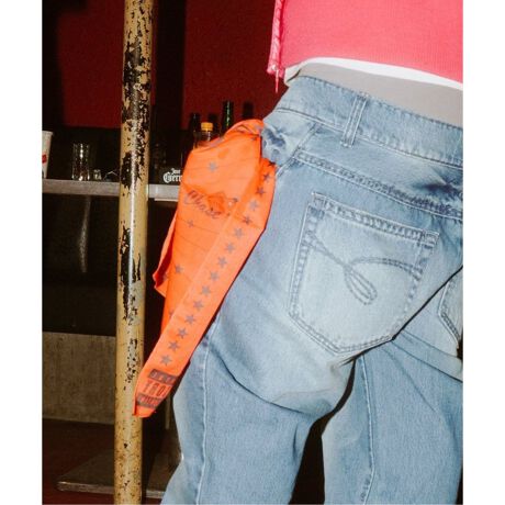 [^:25095315900010]VALLAD*LONER BANDANAyVALLAD / obhzfUCi[JȂAsɃ[X}[`_CY͑ƂȂvڃuhB̃OtBbNZX番Ǝ̐EςŒȃA[eBXg̒pڗBt@bV݂̂Ȃ炸AA[g̗vf߂AEgvbgsVALLAD̍オȂByLONERzߋƌ̃J`[Z邱ƂŁA炵\łt@bVuhłBX̃X^C؂ɂAJ`[ƃt@bV̂ȂʂāAÑACfeBeBRɕ\łԂ񋟂܂B舵ɂẮAiɂĂ戵\ɂĂmFBƖ̊֌WɂAۂFČꍇ܂B܂p\REX}[gtHȂǂ̊ɂA኱iƉ摜̃J[قȂꍇ܂Bi̐F́AiAbv摜QƂB