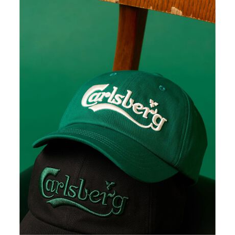[^:25095312103130]ǉYIēׂm点 / Cɓo^߂łBCARLSBERG ~ 417@RNV25071312103130@CARLSBERG*417@GRAPHIC@TSH25095312103130@CARLSBERG*417@jacquard@LOGOKNIT25080312103130@CARLSBERG*417@3DLOGO CAPyCARLSBERG / J[Xo[OzJ[Xo[ÓA1847NɃf}[NŒar[uhB݂ł́AE150JŐe܂Ă܂Bxɕ`ꂽ́Af}[NpB̏؂łB܂AJ[Xo[O̓[bpTbJ[Ƃ̌т[AX̃`[T|[gB1992NɃ@v[FCƃp[gi[_ňȗAgYOUfLL NEVER WALK ALONEh̐_ƂƂɕݑĂ܂BJ[Xo[OX|T[ƂȂĂA`[͐X̃^CglA2019N}h[hł6xڂƂȂ鉢B҂̃^Cgl܂B