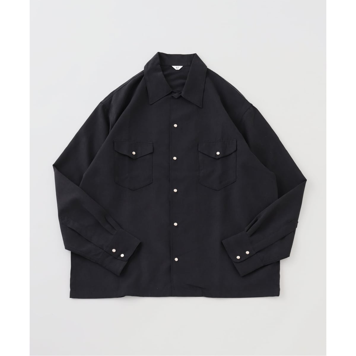 Liverpool FC / リバプール FC】 FOOTBALLING SHIRT / シャツ