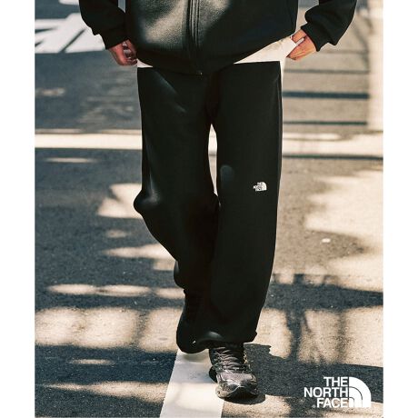 [^:25030313002830][J[^ԁFNB62581Д̔J[F[J[J[ubN(001)FKO[(006)FZ_{[̋CԂ̂3w\jbggpAyʂȃXEFbgpcłB|GXefނCɎgpXgb`jbgnA_{[̋CԂ̂3w\Ɍ`BRbgCNœȎȂyAfbhGAۉ͂𔭊܂Bɂ́Az炩ȃZ[Xfނzu邱ƂŁAKȔ̒SnłBUVveNgiUPF50+AOJbg95ȏj@\𑕔BVGbg͂Ƃ肠郊bNXtBbgŁA̎[ɕ֗ȃTCh|PbgAEɂ̓t@Xi[|PbgĂ܂BV[Ỹg[jOV[V[܂ŕLpł܂ByTHE NORTH FACE / U m[XtFCXz1968NɃTtVXRŎYグTHE NORTH FACÉAȃ[J[łA܂ȂiȃX[sOobOɂ荂Ml܂Bȍ~AX[sOobOEFAAegAobOȂǂ̐iÂʂāAAEghǍE_߁AuR͕킷̂ł͂ȂARɑ݂镡̌̑ݍp𒲐A܂łɂȂV@\ov@t[''fUCTCGX''̗ÓAľoc҂Ɏ󂯌pA܂uh̍ɑÂĂ܂B