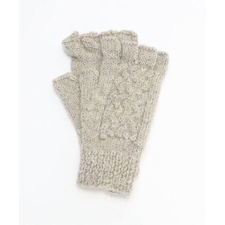 [^:25090313000030]yBLACK SHEEP / ubNV[vz1966NANAz[Aj6̗rƂn܂܂B̗ŕAr̒łōƂĂwubNEEFVE}EeEV[vxƂCMXYB̍т̕iŁAG肪_炩AfpȐFƗDꂽۉŒdĂ܂B@BLACK SHEEP̌тaŕ҂ݏグjbǵAvŔQ̕ۉĂAAEghA^EEFAƂĂOő̎x𓾂Ă܂B