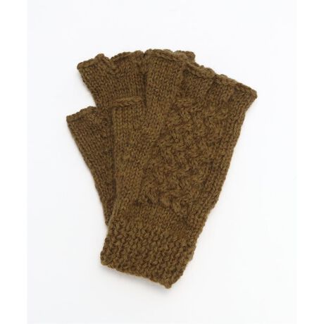 [^:25090313000030]yBLACK SHEEP / ubNV[vz1966NANAz[Aj6̗rƂn܂܂B̗ŕAr̒łōƂĂwubNEEFVE}EeEV[vxƂCMXYB̍т̕iŁAG肪_炩AfpȐFƗDꂽۉŒdĂ܂B@BLACK SHEEP̌тaŕ҂ݏグjbǵAvŔQ̕ۉĂAAEghA^EEFAƂĂOő̎x𓾂Ă܂B