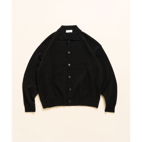 [^:25080312524040]STITCHED KNIT CARDIGAN\̂Xeb`҂݂SʂɎ{A݊̂jbgJ[fBKBʂ̂Ғn̓ŃjAX𐶂݁AVvȂꖇŎɂȂfUCłByƏ_炩𗼗fނgpASn͂ӂƉKBƂ̂VGbgŁAJbg\[̏ɃTbƉHD邾ŃX^C܂BAE^[̃Ci[ƂĂ₷AV[YʂĒBĩR[fɂ肰ȂωƏ㎿vXłA\J[fBKłB