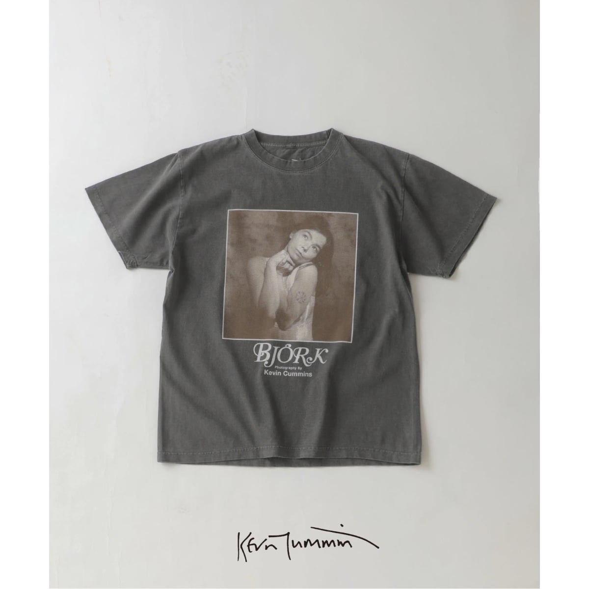 BJORK PHOTO TEE PORTRAIT 2 by Kevin Cummins | 417 エディフィス(417
