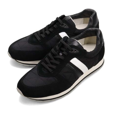 [^:DM3350][^:DM3350]ڂɂGߊłlC̃LeBOXj[J[{[̂LeBOfނA~̑̑݊oĂ܂B傫Ȗڂ̃LeBO̓JWAɗȂ1VѐSJ[~̋CƐグ܂BڂɔăX^CO₷fUCłB