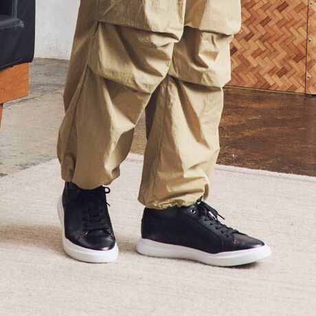 [^:DM2751][^:DM2751]f MODELLO [XAbvJWAXj[J[VvȃfUC̃U[Xj[J[B܂܂ȃV[ɍ킹₷A\[͌yʂŃObv͂ƃNbV̂\[gpĂ܂B