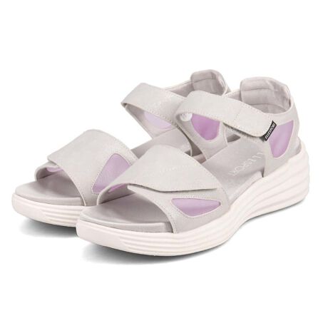 [^:ESP12597]OɃxNݒuĂAȒPɒłĉKɗ܂Byʂň芴̂5cm̃q[\[̗pĂA₷Ɣrʂ𗼗Ă܂BɁAVA[fނgpĂ邽߁AŌy₩Ȉۂ^AĂ̂oɂ҂łB