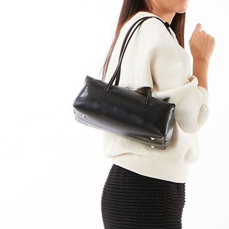 [^:70-00-00280]JJgD kakatoo / L[u{XgobOfUC|CgۂȂp̕sƂtH̉~j{XgBɊ|ɂꂢɎ܂钷߂̃nhgh܂B\ʂ̃cꂢ߃R[fɂ҂ȃg[gobOłBt@Xi[̓TCh܂ő傫JAz500ml{gg̗ǂnhobOłBAeVEfޓL̂ɂꍇ܂BɂCɂȂꍇ͈xAꂽłgpBEỉ摜͌̏Ǝ˂pxAp̃j^[uEUɂƐFقȂꍇ܂BiڍׁyTCYzF25 F9.5 }`F13 nhオF24y|PbgzOF0 F2yJ@zt@Xi[yd(g)z380yfށzvyYzy艿z8,800~(ō)A4pF~z(10cm~20cm)F500ml{gFuhRZvg-- kakatoo / JJgD --JJgDƂ̓I[XgǍŁuvӖ錾tBJJgDƂȂA킢炵uhl[̒ʂA̐ɏ̗VѐSƃ`[~OȐFʂobOWJBVvȒɂtF~jȗvfCȂlׂ̏̈̃uhBîCɓo^肢܂yJ[gɓz̃n[g}[NNbNēׂ⃉Xg1_̂m点AZ[Ȃǂ̂m点󂯎邱Ƃł܂L̕iԂ\tBiԁF70-00-00280obO obN ΂ g[gobO {XgobO ~j{Xg {Xg Onh fB[X ArI unbillion JJgD kakatoo 700000280