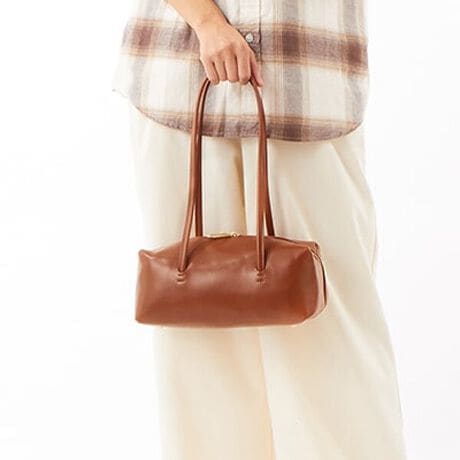 [^:70-00-00280]JJgD kakatoo / L[u{XgobOfUC|CgۂȂp̕sƂtH̉~j{XgBɊ|ɂꂢɎ܂钷߂̃nhgh܂B\ʂ̃cꂢ߃R[fɂ҂ȃg[gobOłBt@Xi[̓TCh܂ő傫JAz500ml{gg̗ǂnhobOłBAeVEfޓL̂ɂꍇ܂BɂCɂȂꍇ͈xAꂽłgpBEỉ摜͌̏Ǝ˂pxAp̃j^[uEUɂƐFقȂꍇ܂BiڍׁyTCYzF25 F9.5 }`F13 nhオF24y|PbgzOF0 F2yJ@zt@Xi[yd(g)z380yfށzvyYzy艿z8,800~(ō)A4pF~z(10cm~20cm)F500ml{gFuhRZvg-- kakatoo / JJgD --JJgDƂ̓I[XgǍŁuvӖ錾tBJJgDƂȂA킢炵uhl[̒ʂA̐ɏ̗VѐSƃ`[~OȐFʂobOWJBVvȒɂtF~jȗvfCȂlׂ̏̈̃uhBîCɓo^肢܂yJ[gɓz̃n[g}[NNbNēׂ⃉Xg1_̂m点AZ[Ȃǂ̂m点󂯎邱Ƃł܂L̕iԂ\tBiԁF70-00-00280obO obN ΂ g[gobO {XgobO ~j{Xg {Xg Onh fB[X ArI unbillion JJgD kakatoo 700000280