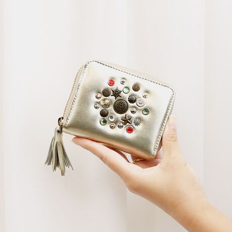 [^:08-06-04150]yP perche / }`X^bYEWoJ[hEHbgfUC|CgfUC@\߂ȂȂɁIJ[h𑽂ǃRpNgzT̕ɂ߃J[hADAKASRpNgɎ[Azƃ~jz̗ǂƂ|킹eʂ̍z~jV_[nhobOA|PbgɂTCYł낢Ȍ`̃X^bYrW[^CvX^bY΂߁A_ɑł񂾃WoJ[hEHbgGbW̌킢ƃCpNg𗼗fUC͑ɂ͂Ȃ̂T̕ɂ߂ły180ɑ傫J΂J[h|PbgzoJ[hڂŕo₷WõJ[h|Pbg|Pbg9J[hނRpNgɎ[yXL~Oh~@\z؂ȃJ[hXL~Oh~{̂ɃXL~Oh~V[gĂXL~OQh~܂yƗKz傫J{bNX^̏KꂾAڗđRŏKo₷yD܂炸ɓzzhɑuD܂肽ȂvƂv]ȂWo|PbgɂD܂炸Ɏ[łXbvył͂zł͂̂Ńv[gɂ߂łAeVȄi͖{vgpĂ܂B{v̓㐅G(JAAAR[ŉtȂ)▀CŐF܂BWF̂mƂ̑gݍ킹͂TB܂AF̍ۂɎgp̂ɂcꍇ܂BCɂȂꍇ͈xAꂽłgpBEf(^bNJ[jɂĔH͐ElɂʂȋZ@ŐFĂȂC̏Ԃ̔v֔\tA^ԂɂĈfނłB̈׌pIȂgpɂA̕\ʂCv̒n͔̓邱Ƃo܂BɖCAAR[ŉt̕tɂӉBĂ܂͏CƂȂĂ܂̂ŁAߑOɂ̓_A肢܂BEX^bY͎łōsĂ܂ׁAX^bY̔zu1_1_قȂ܂B\߂BiڍׁyTCYzF10.5 F8.5 }`F2y|PbgzOF0 FJ[h|PbgF9  KF1yJ@zt@Xi[yd(g)z120yfށzvyYzy艿z11,990~(ō)uhRZvg-- perche / yP --percheiyPjyPƂ̓C^AŁuȂ?vuǂ?v̈ӖBW̑fނƂ̏o؂ɂAɋĒobOAvWJĂ܂BîCɓo^肢܂yJ[gɓz̃n[g}[NNbNēׂ⃉Xg1_̂m点AZ[Ȃǂ̂m点󂯎邱Ƃł܂L̕iԂ\tBiԁF08-06-04150z ܂ ܂z ֕ Wo@΂ J[hP[X U[ {v D ܂Ȃ fB[X l JWA unbillion 080604150