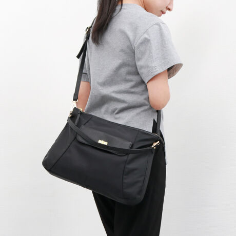 [^:08-00-09740]ArI UNBILLION UN BILLION ̓ Mtg v[g NX}X zCgf[ 080009740yP perche / iCvqlԂ2wayg[gfUC|CgiC{fBɋvt2wayV_[obOBLƌO|PbĝЂ˂ANZgɂȂĂ܂B̂łnhƎ΂ߊ|̂łV_[2wayŌ̓t@Xi[dlȂ̂łǂȂɂłg₷V_[obOłBAeVȄi͖{vgpĂ܂B{v̓㐅G(JAȂ)▀CŐF܂BWF̂mƂ̑gݍ킹͂TB܂AF̍ۂɎgp̂ɂcꍇ܂BCɂȂꍇ͈xAꂽłgpBiڍׁyTCYzF3833 F26 }`F7@nhオF14@V_[F96-121y|PbgzOF3 F3yJ@zt@Xi[yd(g)z420yfށziC@vtyYzA4pFz(10cm~20cm)F500ml{gFuhRZvg-- perche / yP --percheiyPjyPƂ̓C^AŁuȂ?vuǂ?v̈ӖBW̑fނƂ̏o؂ɂAɋĒobOAvWJĂ܂BîCɓo^肢܂yJ[gɓz̃n[g}[NNbNēׂ⃉Xg1_̂m点AZ[Ȃǂ̂m点󂯎邱Ƃł܂L̕iԂ\tBiԁF08-00-09740obO obN ΂ g[gobO V_[obO 2EFC 2way ʋ ꂢ U[ {v fB[X l JWA ArI unbillion 080009740