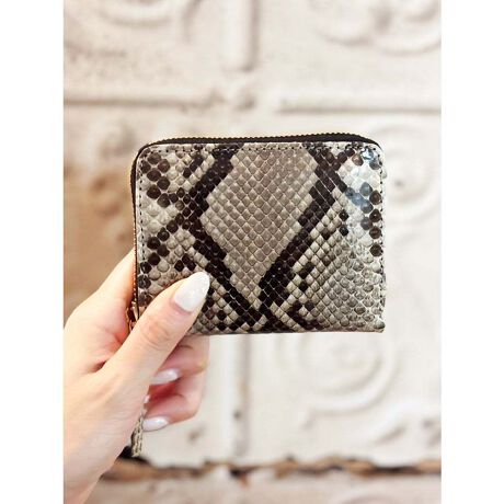 [^:80-06-00020]yP perche / _ChpC\EWoJ[gEHbgfUC|CgfUC@\߂ȂȂɁIJ[h𑽂ǃRpNgzT̕ɂ߃J[hADAKASRpNgɎ[Azƃ~jz̗ǂƂ|킹eʂ̍z~jV_[nhobOA|PbgɂTCYł_C^̘AIȖ͗l̃_ChpC\U[\vɎgWoJ[hEHbg_ChpC\U[̓GL]`bNU[̒ő\IȑfނŁA\tgȔƏ_AɂȂނƂƂGlCły180ɑ傫J΂J[h|PbgzoJ[hڂŕo₷WõJ[h|Pbg|Pbg9J[hނRpNgɎ[yXL~Oh~@\z؂ȃJ[hXL~Oh~{̂ɃXL~Oh~V[gĂXL~OQh~܂yƗKz傫J{bNX^̏KꂾAڗđRŏKo₷yD܂炸ɓzzhɑuD܂肽ȂvƂv]ȂWo|PbgɂD܂炸Ɏ[łXbvył͂zł͂̂Ńv[gɂ߂łAeVȄi͖{vgpĂ܂B{v̓㐅G(JAȂ)▀CŐF܂BWF̂mƂ̑gݍ킹͂TB܂AF̍ۂɎgp̂ɂcꍇ܂BCɂȂꍇ͈xAꂽłgpBiڍׁyTCYzF10.5 F8.5 }`F2.5y|PbgzOF0 F9yJ@zt@Xi[yd(g)z100yfށz_ChpC\yYz{y艿z19,800~(ō)uhRZvg-- perche / yP --percheiyPjyPƂ̓C^AŁuȂ?vuǂ?v̈ӖBW̑fނƂ̏o؂ɂAɋĒobOAvWJĂ܂BîCɓo^肢܂yJ[gɓz̃n[g}[NNbNēׂ⃉Xg1_̂m点AZ[Ȃǂ̂m点󂯎邱Ƃł܂L̕iԂ\tBiԁF80-06-00020RpNgz ~jz {v U[ fB[X Y jZbNX l JWA yP perche 800600020