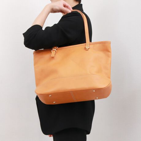 [^:80-00-00180]yP perche / vAWXgnhA4g[gfUC|CgA4t@CTCY̖{vg[gobOBõi`U[gpƎ邵肵tH|CgłBnh̓xgŒłA莝猨|܂łDȒŎgĒ܂Bt@Xi[ł܂̂S|CgBʋ΂ʊwɂ߂̃g[gobOłBAeVȄi͖{vgpĂ܂B{v̓㐅G(JAȂ)▀CŐF܂BWF̂mƂ̑gݍ킹͂TB܂AF̍ۂɎgp̂ɂcꍇ܂BCɂȂꍇ͈xAꂽłgpBẼLYV~EV͂ǂĂȂׁAVRfނȂł͂̕ƂĂ𒸂܂悤肢\グ܂BEỉ摜͌̏Ǝ˂pxAp̃j^[uEUɂƐFقȂꍇ܂BEtH(^bNJ[jɂĐtH͐FĂȂC̏Ԃ̔v֐𐁂tĒFfނłB̈׌pIȂgpɂAv̕\ʂCv̒n͔̓邱Ƃo܂BɖCAAR[ŉt̕tɂӉBĂ܂F͏CƂȂĂ܂̂ŁAߑOɂ̓_A肢܂BiڍׁyTCYzF43 39  F29  }`F14   nhオF15-24y|PbgzOF0 F3yJ@zt@Xi[yd(g)z580yfށzvyYzChlVAy艿z18,700~(ō)A4pFz(10cm~20cm)F500ml{gFuhRZvg-- perche / yP --percheiyPjyPƂ̓C^AŁuȂ?vuǂ?v̈ӖBW̑fނƂ̏o؂ɂAɋĒobOAvWJĂ܂BîCɓo^肢܂yJ[gɓz̃n[g}[NNbNēׂ⃉Xg1_̂m点AZ[Ȃǂ̂m点󂯎邱Ƃł܂L̕iԂ\tBiԁF80-00-00180obO g[gobO A4 ʋ ʊw U[ {v fB[X l JWA ArI unbillion 800000180