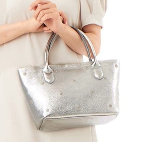 [^:08-00-07471]yP perche / vhbghJ2wayg[gSfUC|Cg{̊vƓFn̎ŎhJhbg|Cg̃g[gobOB肰Ȃ킢vXĂ܂BzA500ml{gTCYŃfC[Ɏg₷TCYłBוȂ͓̋𗯂߂ƌ`ς邱Ƃł܂BÔłV_[t2wayŎgĒ܂BEF}OlbgJE|PbgF@I[vF2@t@Xi[F1AeVȄi͖{vgpĂ܂B{v̓㐅G(JAȂ)▀CŐF܂BWF̂mƂ̑gݍ킹͂TBAF̍ۂɎgp̂ɂcꍇ܂BCɂȂꍇ͈xAꂽłgpBEtH(^bNJ[jɂĐtH͐FĂȂC̏Ԃ̔v֐𐁂tĒFfނłB̈׌pIȂgpɂAv̕\ʂCv̒n͔̓邱Ƃo܂BɖCAAR[ŉt̕tɂӉBĂ܂F͏CƂȂĂ܂̂ŁAߑOɂ̓_A肢܂BiڍׁyTCYzF34@23.5  F20  }`F12   nhオF13.5@V_[F64-113y|PbgzOF0 F3yJ@z}Olbgyd(g)z520yfށzvyYzy艿z13,970~(ō)A4pF~z(10cm~20cm)F500ml{gFuhRZvg-- perche / yP --percheiyPjyPƂ̓C^AŁuȂ?vuǂ?v̈ӖBW̑fނƂ̏o؂ɂAɋĒobOAvWJĂ܂BîCɓo^肢܂yJ[gɓz̃n[g}[NNbNēׂ⃉Xg1_̂m点AZ[Ȃǂ̂m点󂯎邱Ƃł܂L̕iԂ\tBiԁF08-00-07471obO obN ΂ g[gobO hbg V_[obO NX{fB 2EFC {v fB[X l JWA yP perche ArI unbillion un billion 080007471