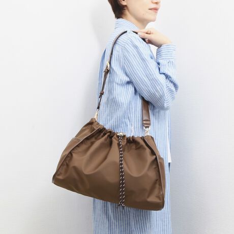 [^:80-00-00230]yP perche / iC~v2waypR[hg[gfUC|Cg{̂iCȂ̂Ōyʂŋ@\I2wayg[gobOBtɋvgpĂ̂őlĂJWAȕ͋CɎdオĂ܂BA4t@ĈŒʋΒʊw͂1x̗sɂΉTCYłBEO2A3|Pbg[LxŐ₷EpR[hŃLbƍifUC|CgɁE|łV_[tBxg񂠂̂Œ₷AeVȄi͖{vgpĂ܂B{v̓㐅G(JAȂ)▀CŐF܂BWF̂mƂ̑gݍ킹͂TB܂AF̍ۂɎgp̂ɂcꍇ܂BCɂȂꍇ͈xAꂽłgpBẼLYV~EV͂ǂĂȂׁAVRfނȂł͂̕ƂĂ𒸂܂悤肢\グ܂BEỉ摜͌̏Ǝ˂pxAp̃j^[uEUɂƐFقȂꍇ܂BiڍׁyTCYzF45  F31  }`F15   nhオF14@V_[F54-98y|PbgzOF2 F3yJ@z}Olbgyd(g)z440yfށziC vyYzy艿z13,970~(ō)A4pFz(10cm~20cm)F500ml{gFuhRZvg-- perche / yP --percheiyPjyPƂ̓C^AŁuȂ?vuǂ?v̈ӖBW̑fނƂ̏o؂ɂAɋĒobOAvWJĂ܂BîCɓo^肢܂yJ[gɓz̃n[g}[NNbNēׂ⃉Xg1_̂m点AZ[Ȃǂ̂m点󂯎邱Ƃł܂L̕iԂ\tBiԁF80-00-00230obO g[gobO {XgobO V_[obO s gx 2way 2EFC y A4 ʋ ʊw U[ {v fB[X l JWA ArI unbillion 800000230