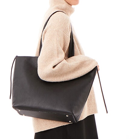 [^:81-00-00120]VERYR{ yP perche / vXRb`K[hg[gobNfUC|Cg㎿ȋvɁA3MЂJvی܁uXRb`K[hvZAEEhʂvXB͂AtɂAȒPBԂۂĂA郌U[obOłBA4t@C13C`̃m[gp\R[\ȃTCYŁAʋ΂₨dɂ҂B̃U[Xgbvׂ΁AtHςăAWy߂܂Bɂ́Aybg{g܂肽ݎP𗧂ĂĎ[łz_[tBɒeĂ邽߁AuĂv݂ɂSłB@\Əi˔A{̖{iU[g[gB̒ʋ΂₨oAʂɂĂACełBvł^tɎg̍@\肾!@\MbƋlߍ񂾃rbOg[g̓}U[YobOɂ{̝U[g[g͂dɂ􂵂܂!AeVȄi͕tiɖ{vgpĂ܂B{v̓㐅G(JAȂ)▀CŐF܂BWF̂mƂ̑gݍ킹͂TB܂AF̍ۂɎgp̂ɂcꍇ܂BCɂȂꍇ͈xAꂽłgpBiڍׁyTCYzF43cm@31cm  F31  }`F14   nhオF26@y|PbgzOF0 F4yfށzvyYz{y艿z23,980~(ō)uhRZvg-- perche / yP --percheiyPjyPƂ̓C^AŁuȂ?vuǂ?v̈ӖBW̑fނƂ̏o؂ɂAɋĒobOAvWJĂ܂BîCɓo^肢܂yJ[gɓz̃n[g}[NNbNēׂ⃉Xg1_̂m点AZ[Ȃǂ̂m点󂯎邱Ƃł܂L̕iԂ\tBiԁF81-00-00120obO obN ΂ g[gobO ʋ ꂢ U[ {v fB[X l JWA ArI unbillion 810000120