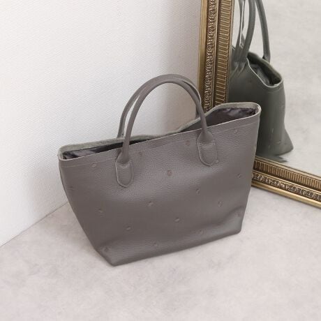 perche yP / yer h}pACezvhbghJg[gobOfUC|Cg{̊vƓFn̎ŎhJhbg|Cg̃g[gobOB_炩ŃJWAɎĂ镵͋CłB̃Xibv𗯂߂ƌ`ςĎƂł܂BAeVȄi͖{vgpĂ܂B{v̓㐅G(JAȂ)▀CŐF܂BWF̂mƂ̑gݍ킹͂TB܂AF̍ۂɎgp̂ɂcꍇ܂BCɂȂꍇ͈xAꂽłgpBEf(^bNJ[jɂĔH͐ElɂʂȋZ@ŐFĂȂC̏Ԃ̔v֔\tA^ԂɂĈfނłB̈׌pIȂgpɂA̕\ʂCv̒n͔̓邱Ƃo܂BɖCAAR[ŉt̕tɂӉBĂ܂͏CƂȂĂ܂̂ŁAߑOɂ̓_A肢܂BiڍׁyTCYzF47@F26@}`F18nhオF13.5y|PbgzOF0@F3yJ@z}Olbgyfށzvyd(g)z480yYzy艿z14,960~(ō)uhRZvg-- perche / yP --percheiyPjyPƂ̓C^AŁuȂ?vuǂ?v̈ӖBW̑fނƂ̏o؂ɂAɋĒobOAvWJĂ܂BîCɓo^肢܂yJ[gɓz̃n[g}[NNbNēׂ⃉Xg1_̂m点AZ[Ȃǂ̂m点󂯎邱Ƃł܂L̕iԂ\tBiԁF08-00-7470 {v U[ g[gobO JWA fB[X yP perche ArI unbillion un billlion 080007470[^:08-00-07470]