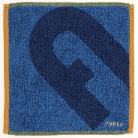 [^:2183130006]A[`S_ɔzfUCAw̃J[肰ȂANZgɂȂĂ܂B[FURLA]usAAVvAVbNARe|[vƂRZvĝƁAFURLA͗h邬Ȃuhc[ƍŐ[̃t@bVƂ_Ci~bNȃAv[`ŁA₦ԂȂiĂ܂B