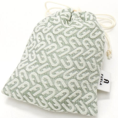 [^:0013260001]A[`S̃mOp^[ō\ꂽfUCBt炵J[Rrl[Ṽj[NȈꖇВɎdグ܂B[v̎琶܂_炩ȈۂƗ̊B肰Ȃ`VŇȃ|CgłB[FURLA]usAAVvAVbNARe|[vƂRZvĝƁAFURLA͗h邬Ȃuhc[ƍŐ[̃t@bVƂ_Ci~bNȃAv[`ŁA₦ԂȂiĂ܂B