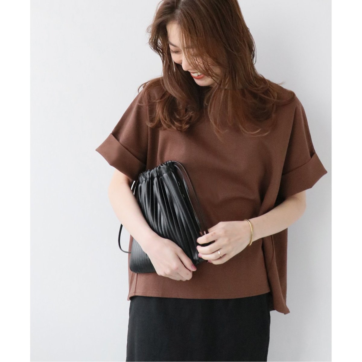 追加》ADDICTポンチクルーネックタックプルオーバー（Tシャツ
