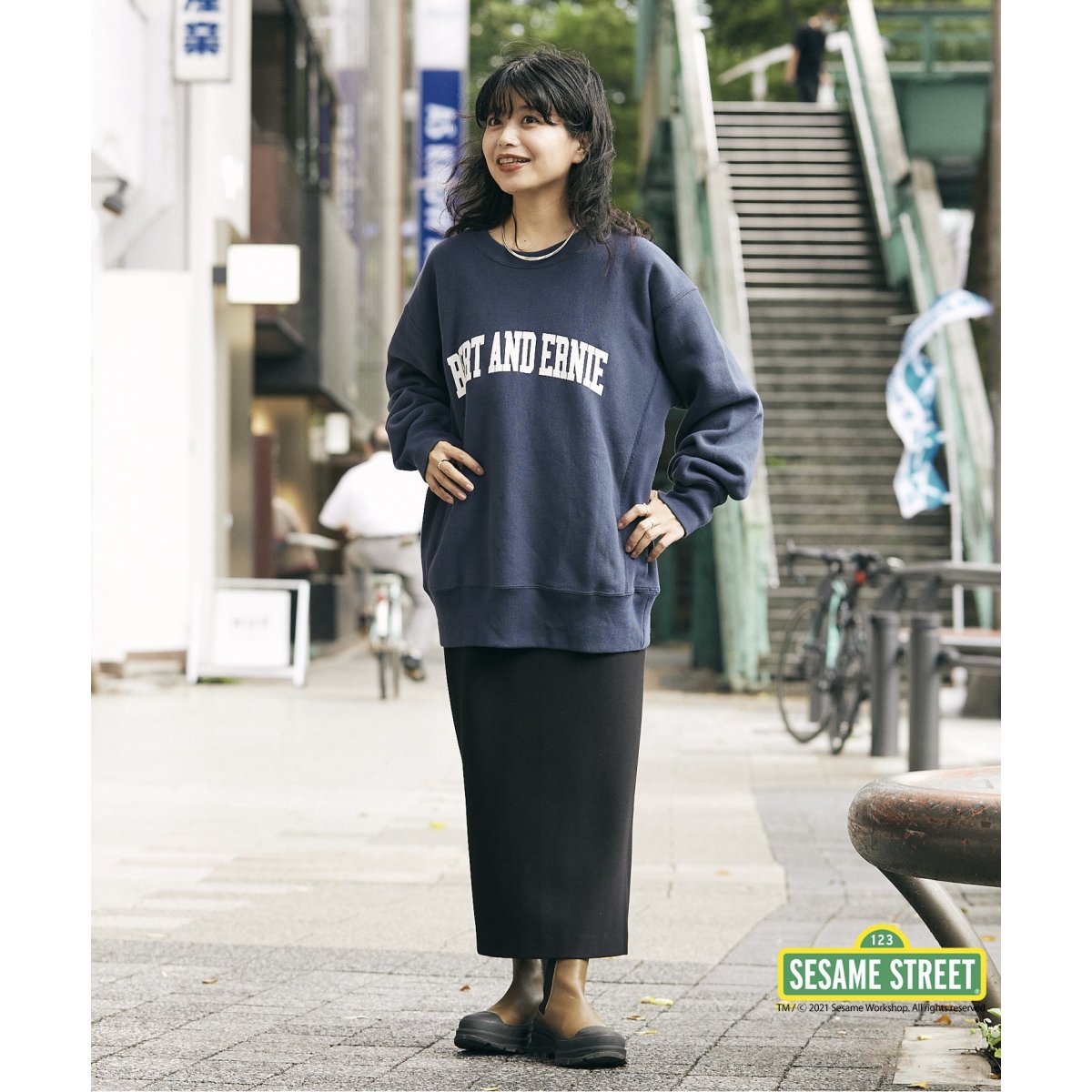 【CHAMPION×セサミストリート】RW クルーネックスウェット B&E CHAMPION×セサミストリート】RW クルーネックスウェット B&E
