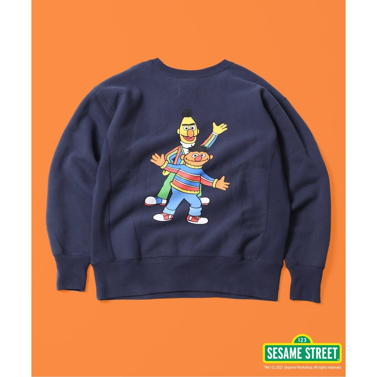 【CHAMPION×セサミストリート】RW クルーネックスウェット B&E CHAMPION×セサミストリート】RW クルーネックスウェット B&E
