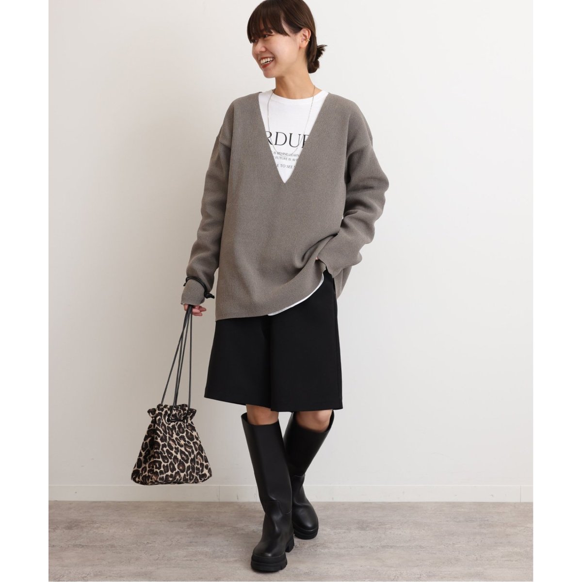 【美品】 ジャーナルスタンダード ストレッチニットV ネックプルオーバー 追加》ウォッシャブルストレッチニットVネックプルオーバー