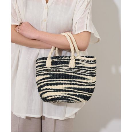 [^:25092463006610]y2025SSzJOURNAL STANDARD relumeVvX^C̃|CgɂȂJ[g̓~bNXJ[VNȃ[h̃JSobÓAzF畝L킹₷BԂȂו̏oꂪ₷AӊOƎ[͂ACełByMACHAKOS /}`RXzKENYA250kmقǗꂽAMACHAKOSGAɁÃNtg}W߂ANtg}gAnhChŏi쐬Ă܂BtFAg[ḧƂāAv̈ꕔMACHAKOSGA̎Љ{݁A̐ݔɂĂĂ܂BuhŉLiԂ̂pӂ܂ByMACHAKOS /}`RXzrbOJSg[giiԁF25092463006510jyMACHAKOS /}`RXzU[nhJSobOiiԁF25092463006710jTCYɂĕД̔TCYF[J[TCYt[(009)FFJ[ɂĕД̔J[F[J[J[ubN(001)FNATURAL/BLACKuE(020)FNATURAL/BROWN[J[iԁF331023FĂ܂̂ŁAVR̐AJȂǂ̐GŐFꍇ܂B܂Ažɓ葱ƐFȂĂ܂BA̓VRgpĂAߏオɃ邱Ƃ܂Bp̍ۂ́ACɂ锒WF̐iւ̐FڂɂӂBnhCh̓Â䂪݂łȂ҂ݖڂ͂B܂A\ʂĂ邱Ƃ܂̂ŁAЂɂӂBVRfނ̓Agp͂߂ׂ͍ȑ@ۂ邱Ƃ܂B\߂B舵ɂẮAiɂĂi\łmFBƖ̊֌WɂAۂFČꍇ܂B܂p\REX}[gtHȂǂ̊ɂA኱iƉ摜̃J[قȂꍇ܂Bi̐F́AiAbv摜QƂB